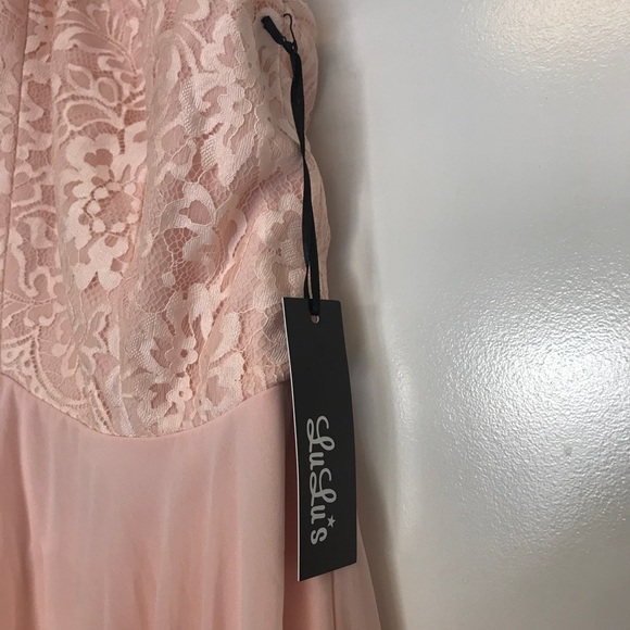 Floor length Women’s dress from Lulus.com - Picture 3 of 3